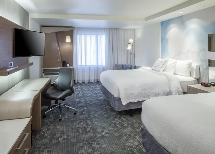 Courtyard By Marriott Worth At Alliance Town Center Hotel