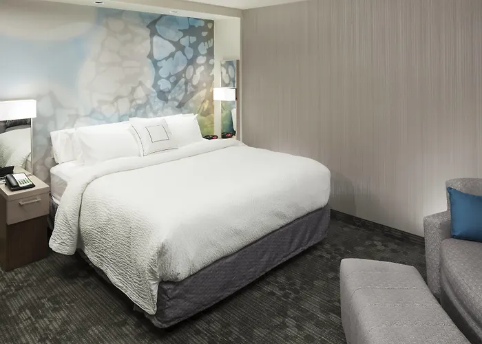 Courtyard By Marriott Worth At Alliance Town Center