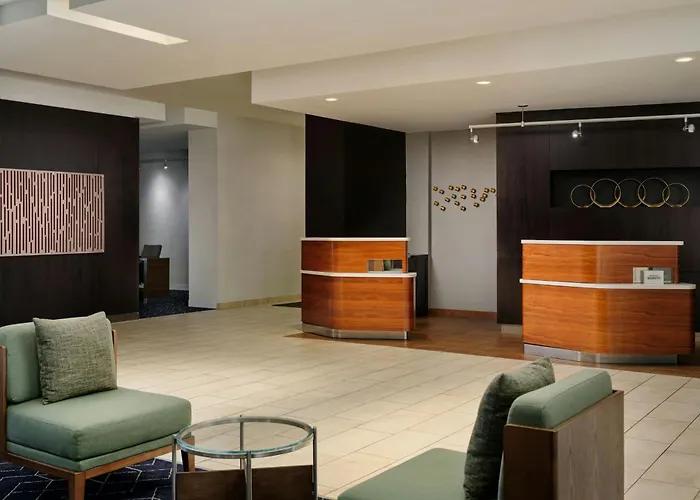 Courtyard By Marriott Worth At Alliance Town Center 3*